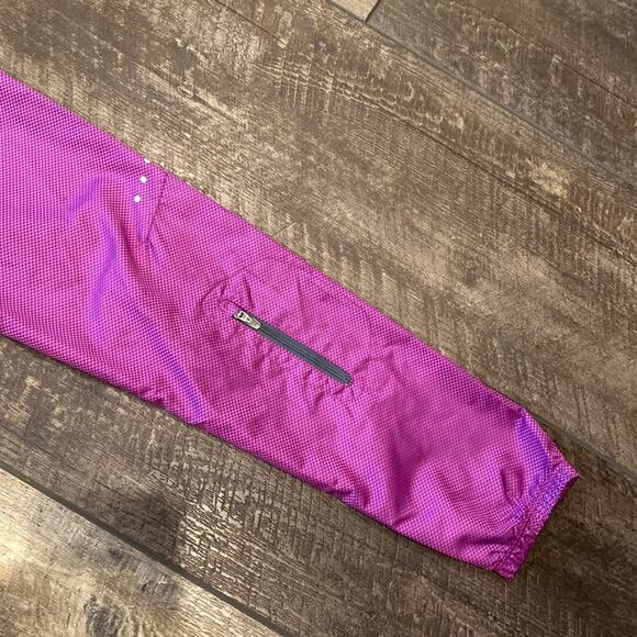 NIKE Storm Fit Swift Running Jacket Small - Picture 9 of 9